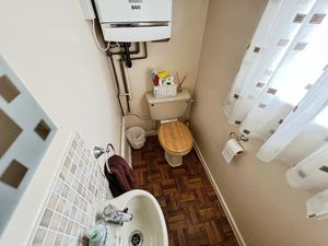 WC- click for photo gallery